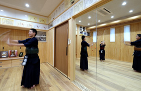 「”本物”にこだわる家」剣道場