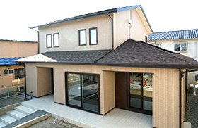 「家族三世代が集う家」外観